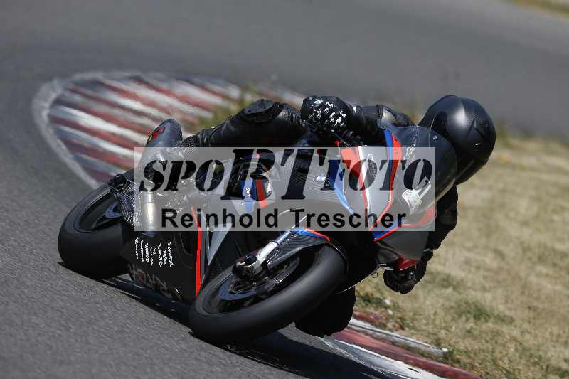 /Archiv-2023/28 05.06.2023 Moto Club Anneau du Rhin/rouge-expert/1